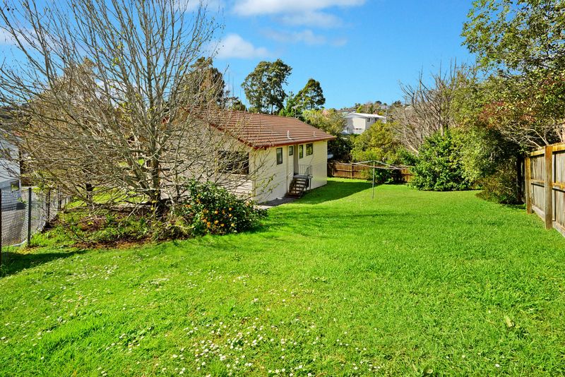 House 11 Malibu Grove, Bayview, Auckland