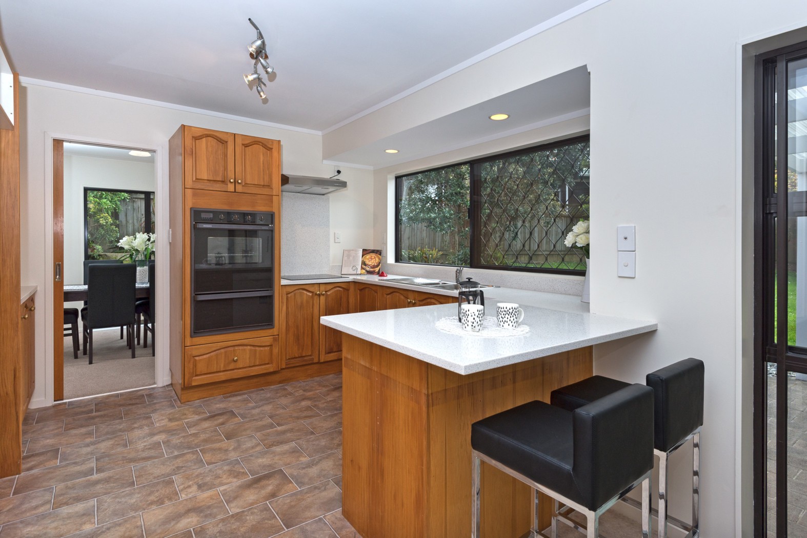 20 Pinewood Grove,, Botany Downs, Manukau City