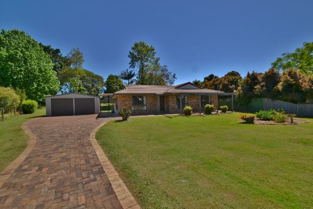 11 Heritage Drive, GLASS HOUSE MOUNTAINS, QLD 4518