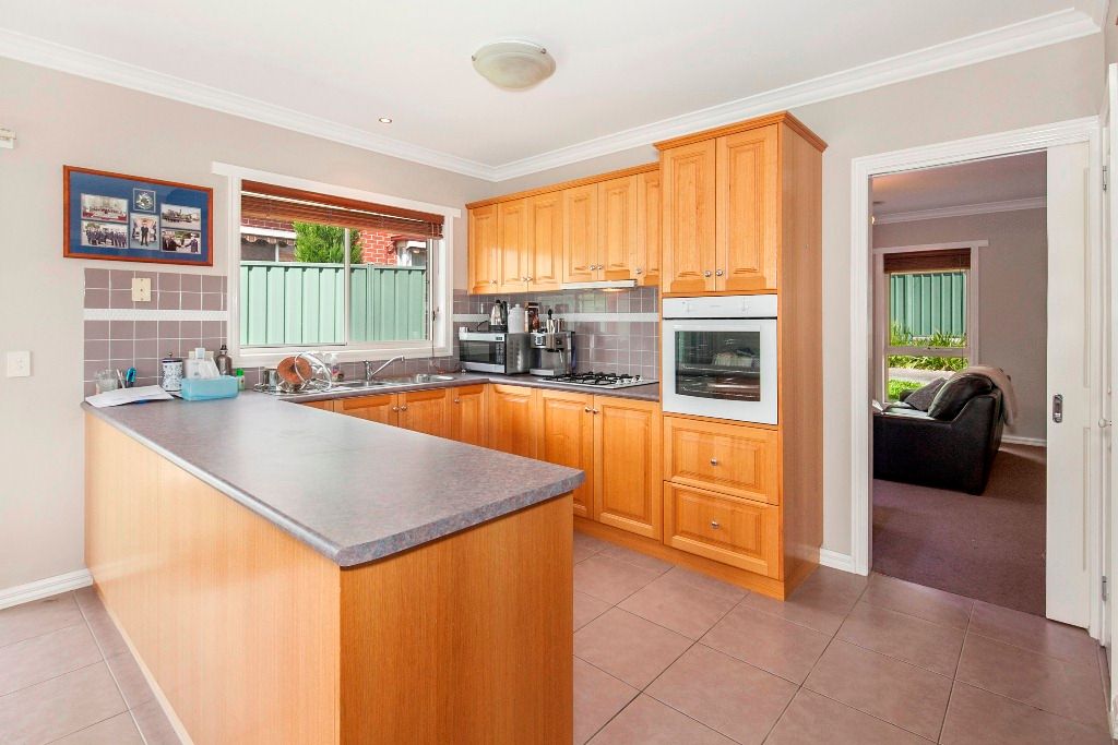 2/510 Nicholson Street, BLACK HILL, VIC 3350