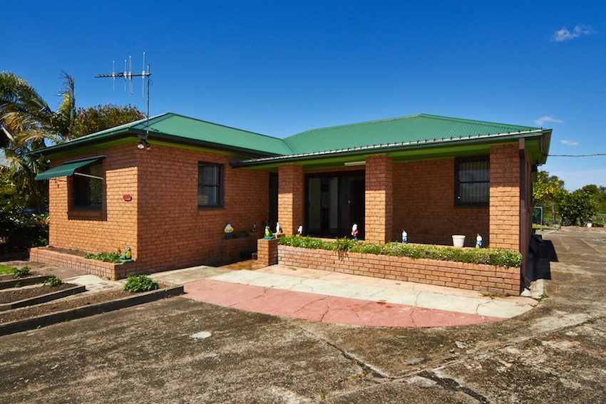 14 McRae Avenue, TAREE, NSW 2430