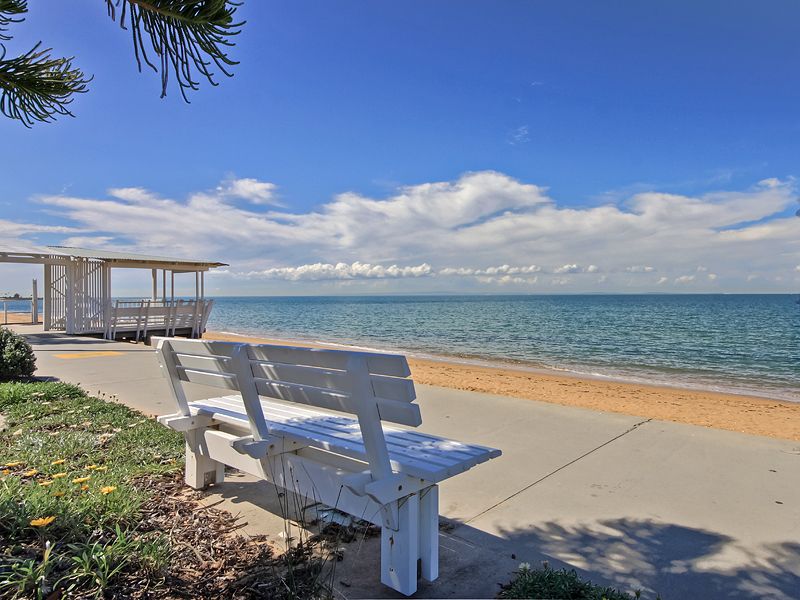30 Dix Street, REDCLIFFE, QLD 4020