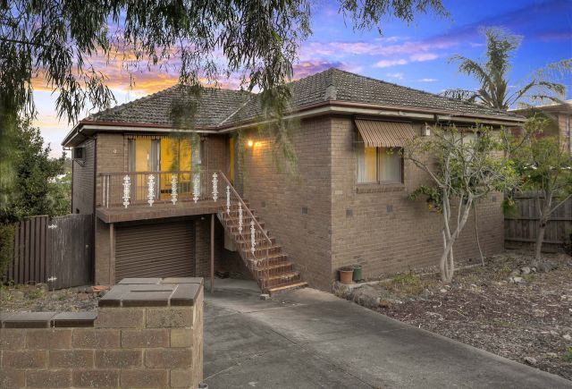 120 Darebin Boulevard, RESERVOIR VIC 3073