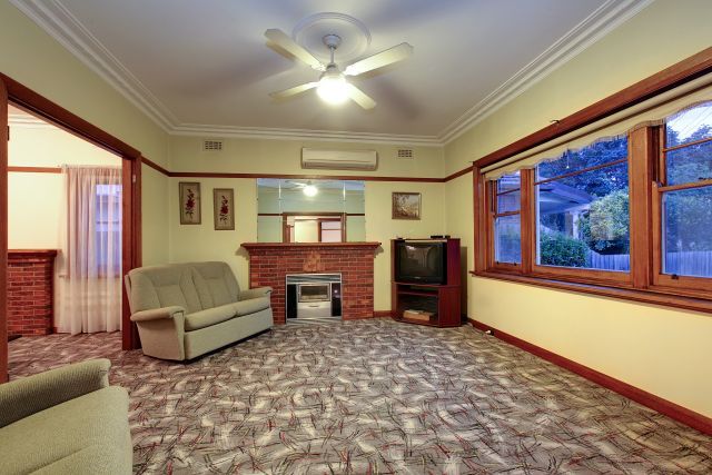 8 Orrong Avenue, RESERVOIR, VIC 3073