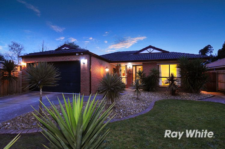 11 Fig Court, CRANBOURNE NORTH, VIC 3977