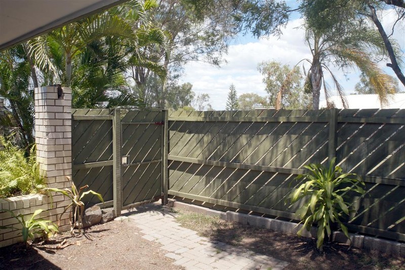 25 Keppel Avenue, CLINTON, QLD 4680