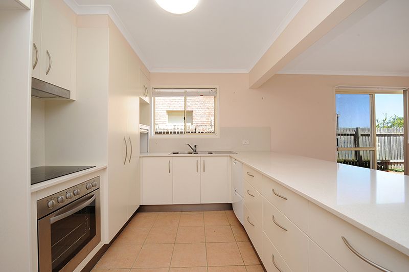 1/12 Broadmeadows Road, MAROOCHYDORE, QLD 4558