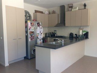 16 Hoxton Crescent, CRAIGIEBURN, VIC 3064