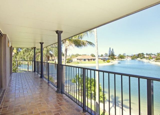 15 Shearwater Parade, TWEED HEADS NSW 2485
