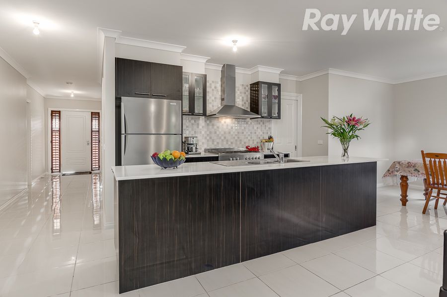 194 Blossom Park Drive, MILL PARK, VIC 3082