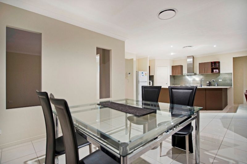 27 Rhodium Crescent, HOPE ISLAND, QLD 4212