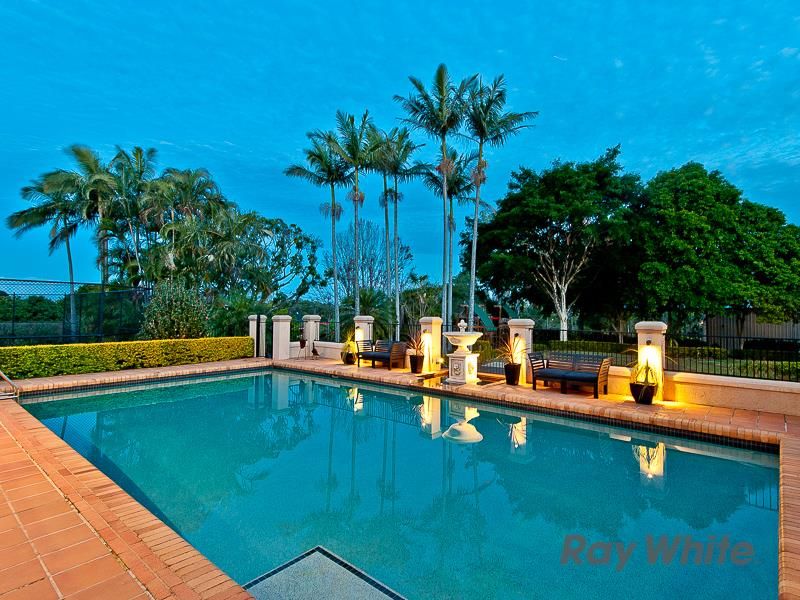 184 Graham Road, BRIDGEMAN DOWNS, QLD 4035