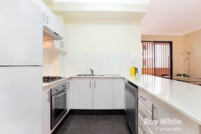 17/2-6 Kendall Street, HARRIS PARK, NSW 2150