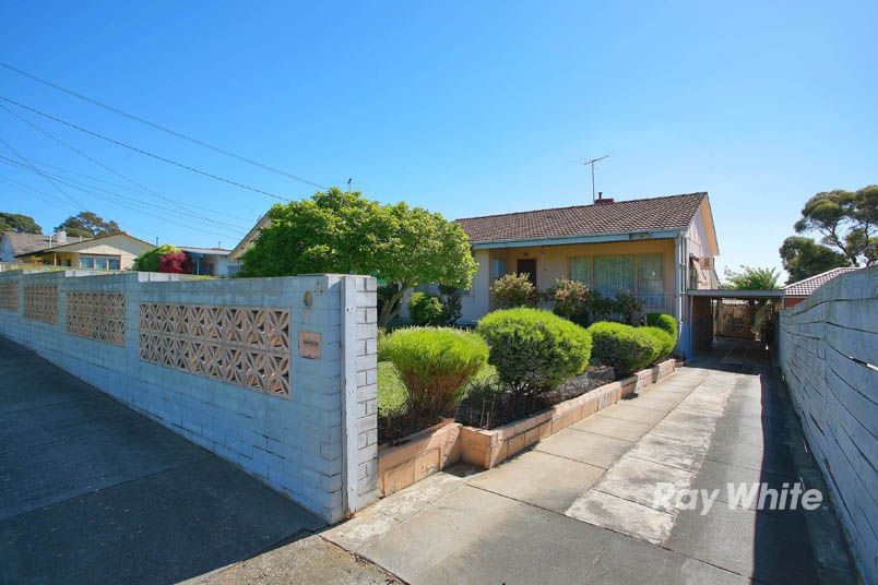 77 Tristania Street, DOVETON, VIC 3177