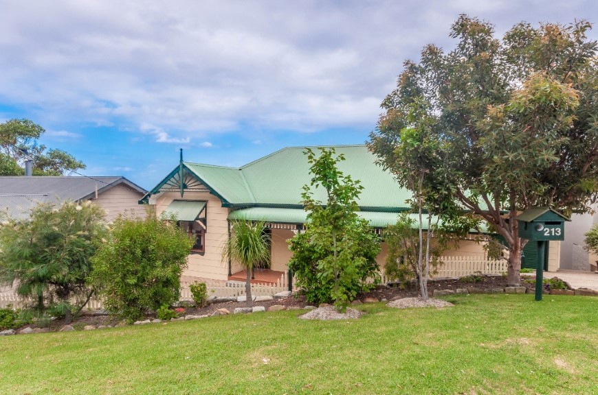 213 Lawrence Hargrave Drive, COALCLIFF, NSW 2508