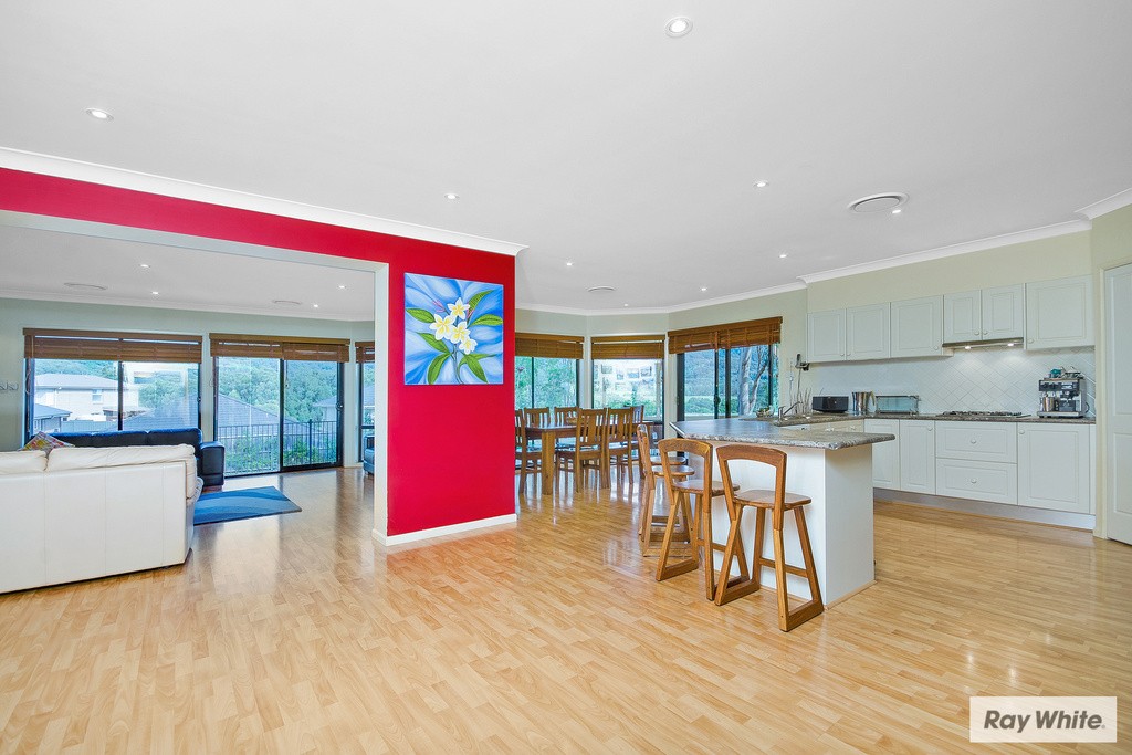 42 Mundoonen Crescent, HORSLEY, NSW 2530