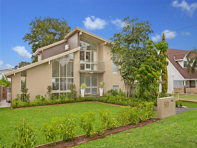 90 Evelyn Street, SYLVANIA, NSW 2224