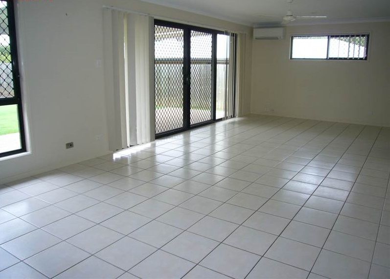 BRASSALL, QLD 4305
