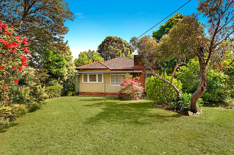 25 Chipilly Avenue, ENGADINE NSW 2233