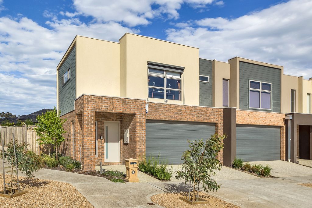 1 Mecklenburg Close, EPPING VIC 3076