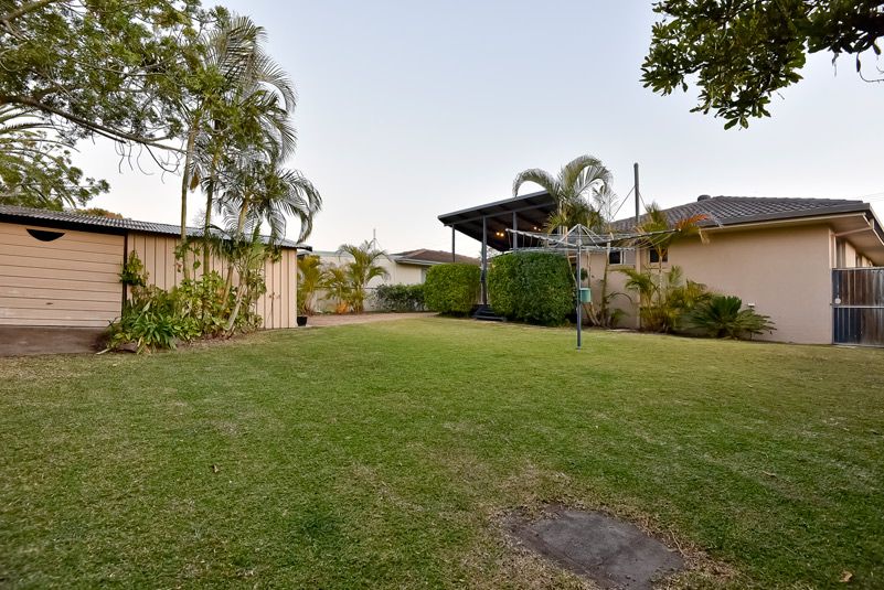 6 Pandeen Road, ROCHEDALE SOUTH, QLD 4123