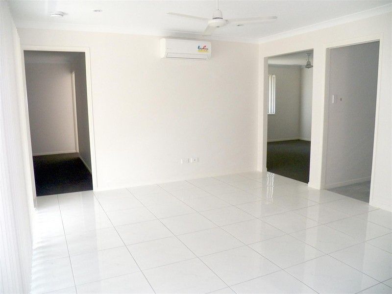 6 Gumnut Place, KIRKWOOD, QLD 4680
