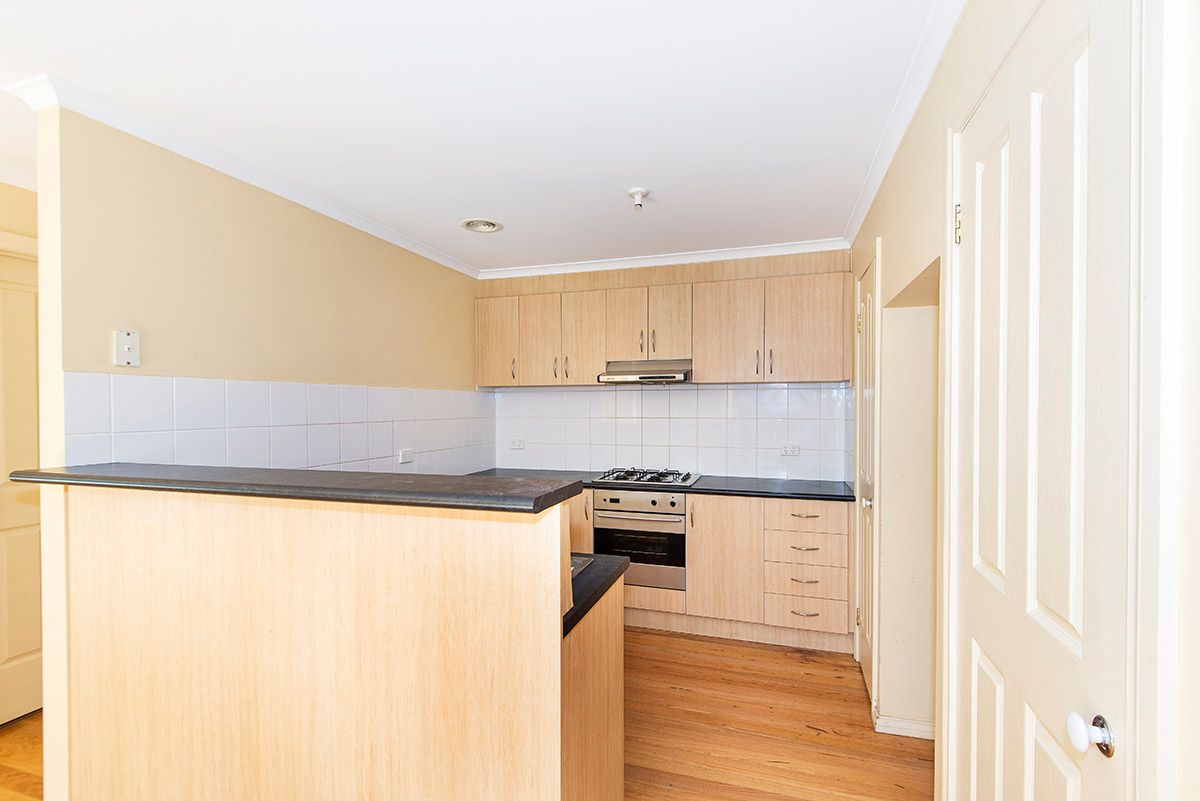 9 Adam Place, MILL PARK, VIC 3082
