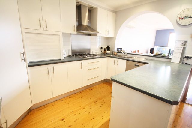 63 Helicia Road, MACQUARIE FIELDS, NSW 2564