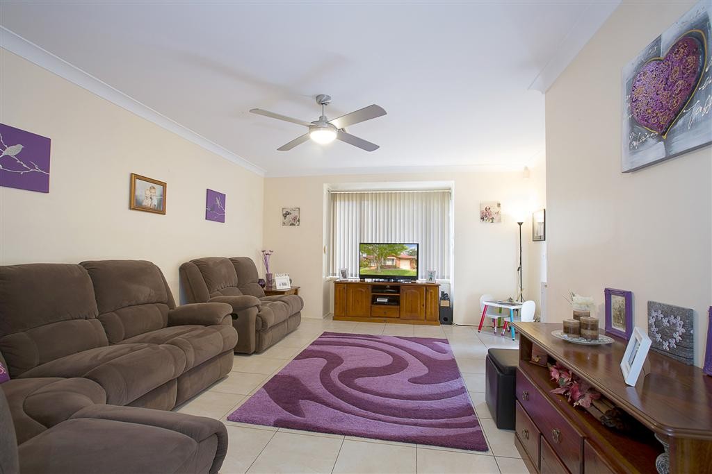 2 Bunya Place, GLENMORE PARK, NSW 2745