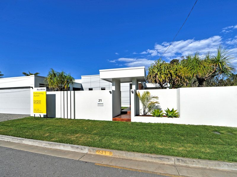 21 Kalimna Drive, BROADBEACH WATERS QLD 4218