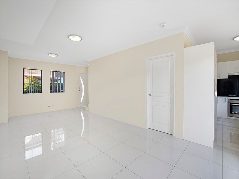 8/13-17 Durbar Avenue, Kirrawee, NSW 2232