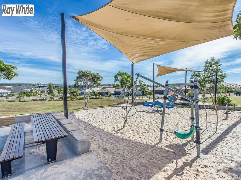 55 Sears Parade, NORTH LAKES, QLD 4509