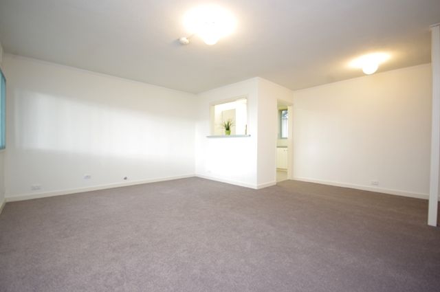 8/22 Manolas Way, GIRRAWHEEN, WA 6064