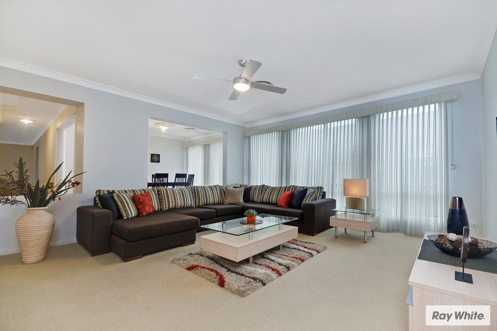 6 Weston Place, HORSLEY, NSW 2530