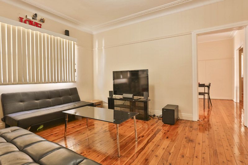 230 Bridge Street, NEWTOWN, QLD 4350