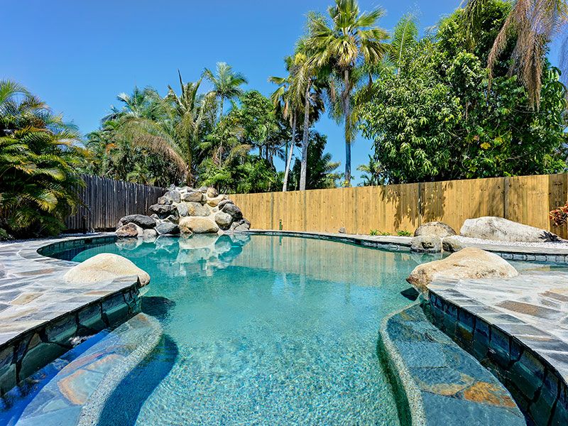 8 Boroko Close, TRINITY BEACH QLD 4879