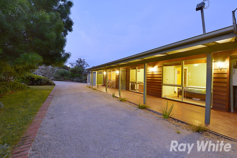 32 Parkvalley Drive, CHIRNSIDE PARK, VIC 3116