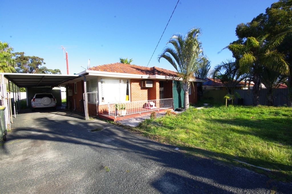 64 Amberton Avenue, GIRRAWHEEN, WA 6064
