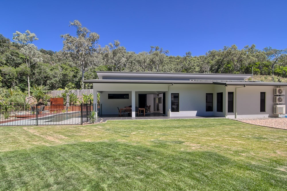 SMITHFIELD, QLD 4878