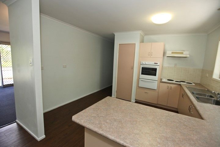 9 Anderson Street, CLINTON, QLD 4680