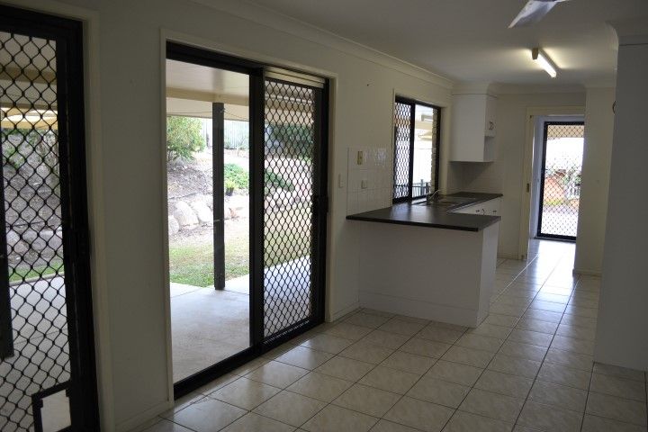 10 Carbeen Street, KIN KORA, QLD 4680