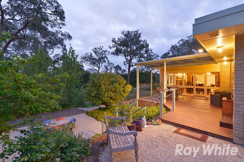 25 Buchanan Street, FERNTREE GULLY, VIC 3156