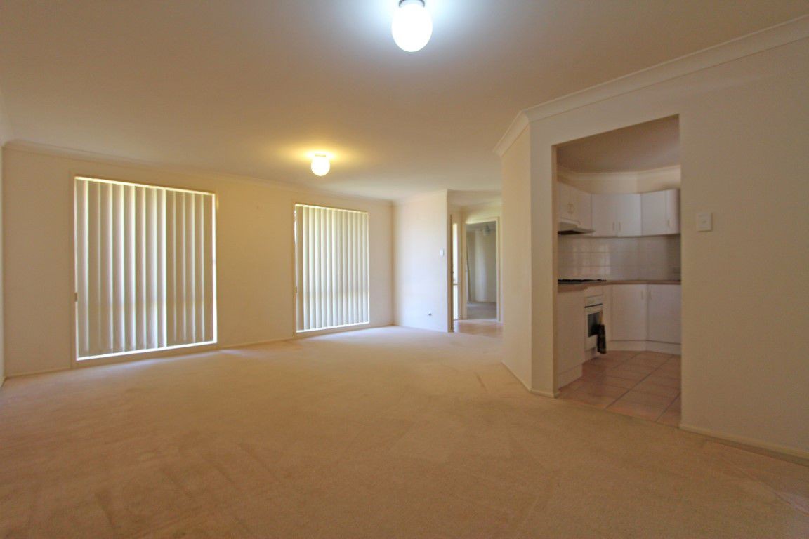 4 Viewmont Way, WOONGARRAH, NSW 2259