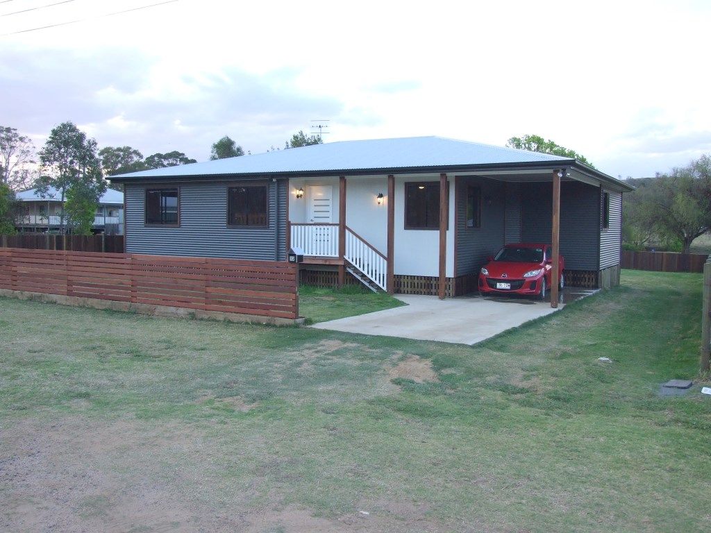 12 Hayden Street, CROWS NEST QLD 4355