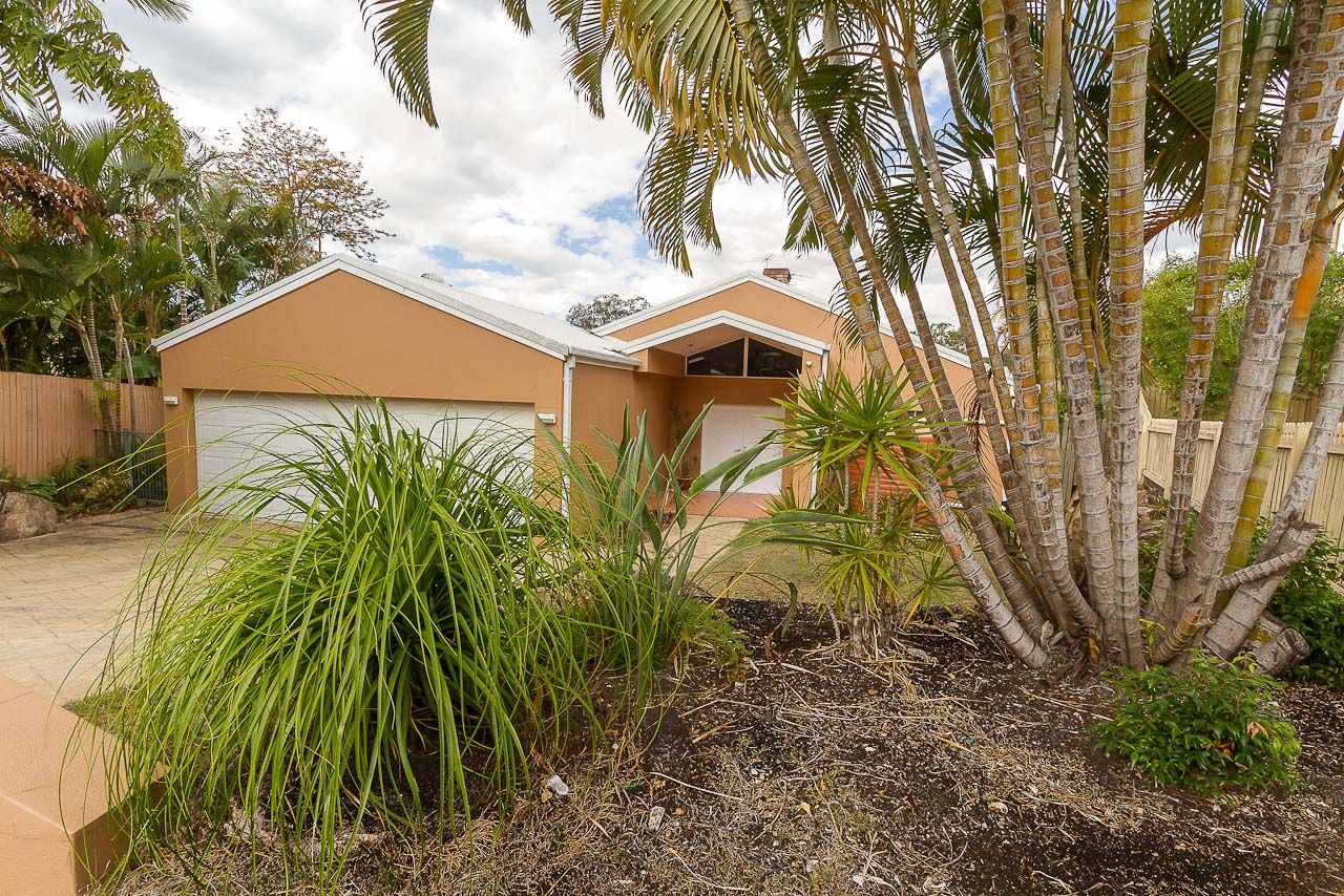 8 Bracknell Place, ASHGROVE, QLD 4060