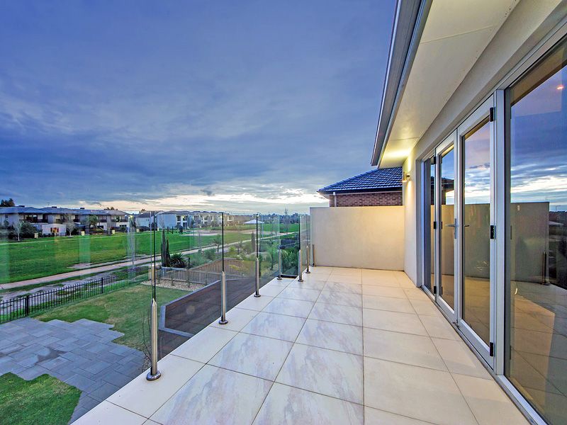 36 Middle Park Drive, POINT COOK VIC 3030