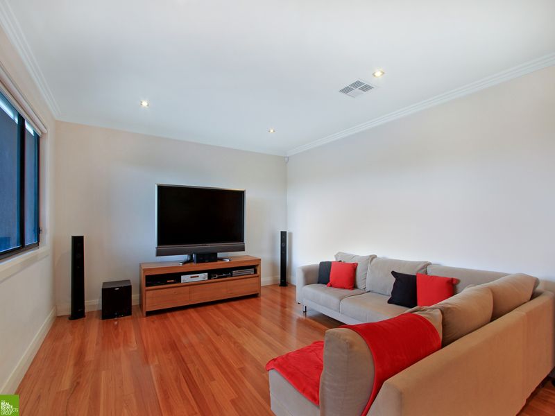 82 Mount Keira Road, WEST WOLLONGONG, NSW 2500