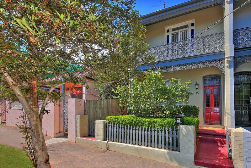 15 Bishop Street, PETERSHAM NSW 2049