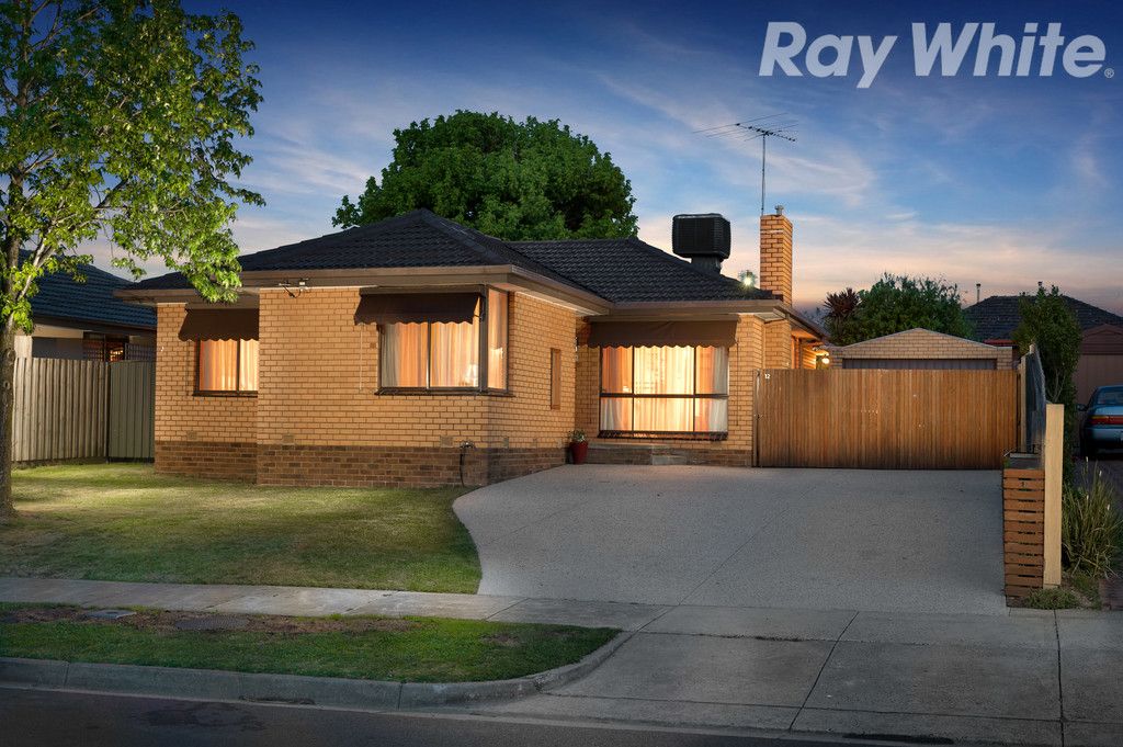 12 Warrawee Drive, BUNDOORA VIC 3083