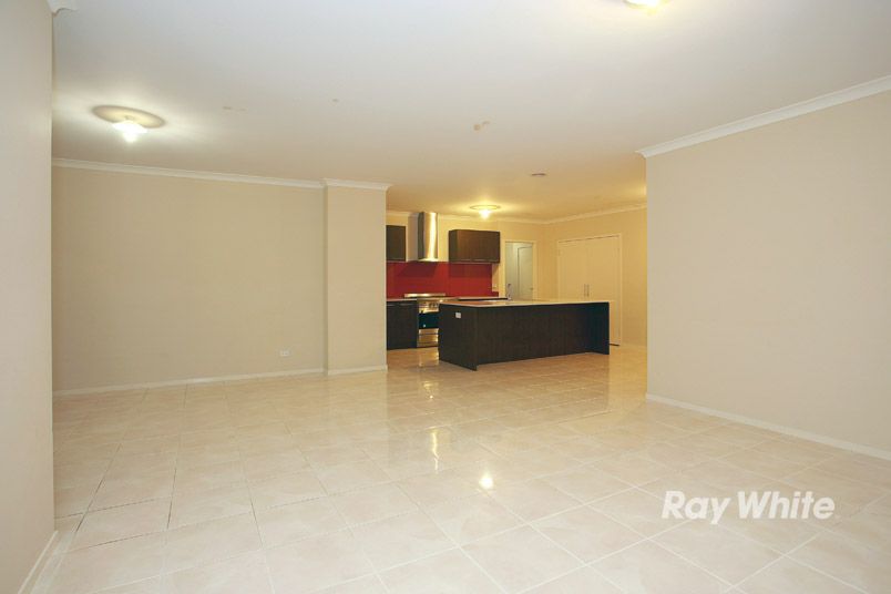 31 Mermaid Grove, LYNDHURST, VIC 3975